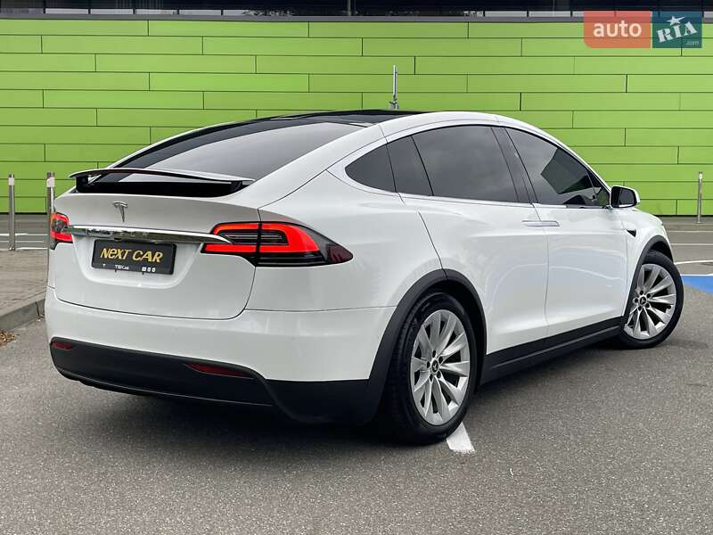 Внедорожник / Кроссовер Tesla Model X 2019 в Киеве
