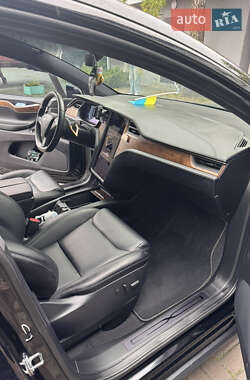 Внедорожник / Кроссовер Tesla Model X 2020 в Вышгороде