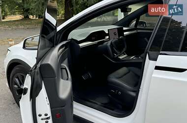 Позашляховик / Кросовер Tesla Model X 2022 в 