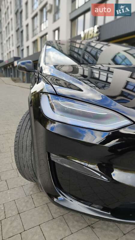 Позашляховик / Кросовер Tesla Model X 2023 в Новояворівську
