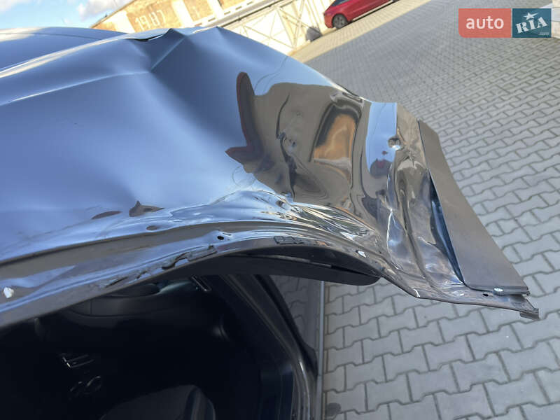 Внедорожник / Кроссовер Tesla Model X 2017 в Луцке