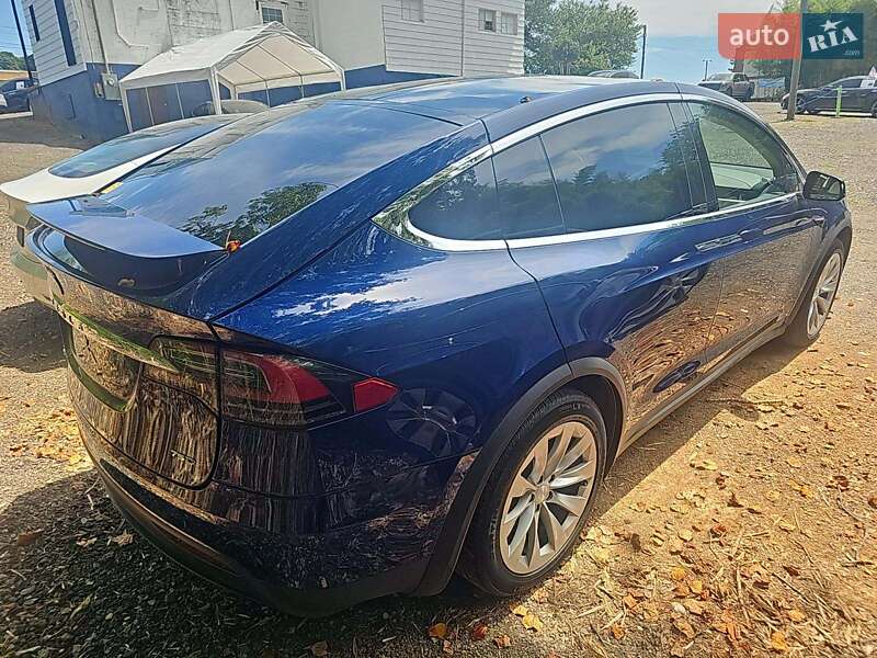 Внедорожник / Кроссовер Tesla Model X 2018 в Киеве фото 4 Внедорожник / Кроссовер Tesla Model X 2018 в Киеве