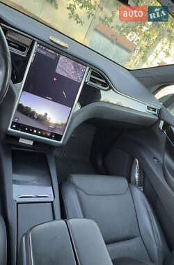 Внедорожник / Кроссовер Tesla Model X 2018 в 