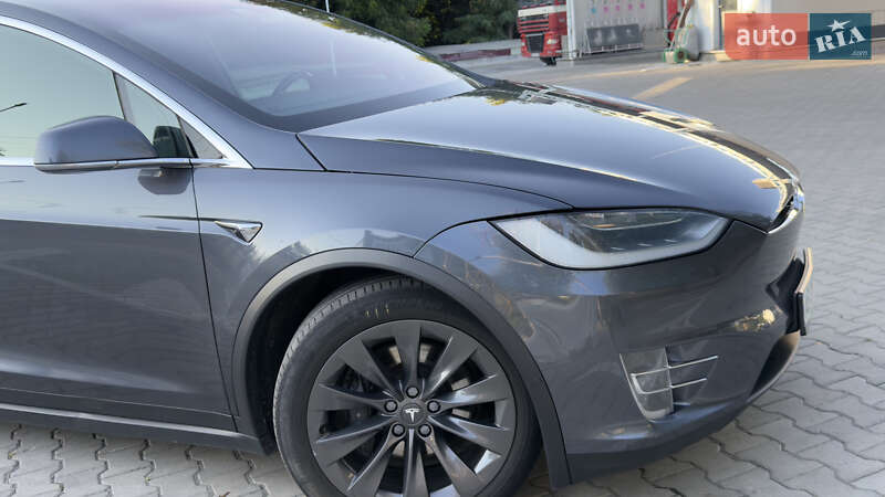 Позашляховик / Кросовер Tesla Model X 2018 в Вінниці