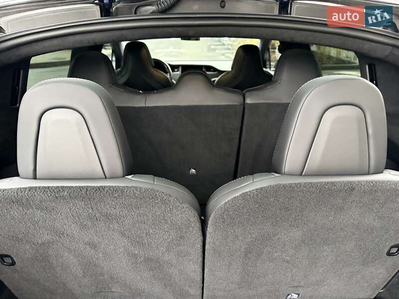 Позашляховик / Кросовер Tesla Model X 2019 в Києві