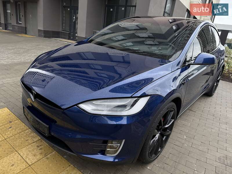 Позашляховик / Кросовер Tesla Model X 2019 в Києві