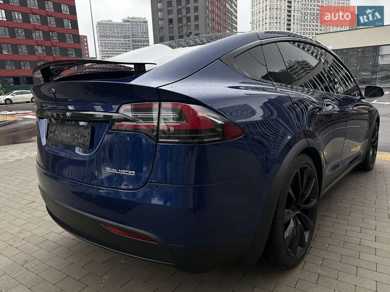 Позашляховик / Кросовер Tesla Model X 2019 в Києві