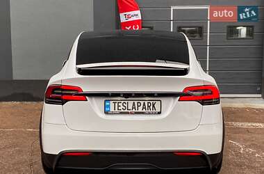 Позашляховик / Кросовер Tesla Model X 2023 в 