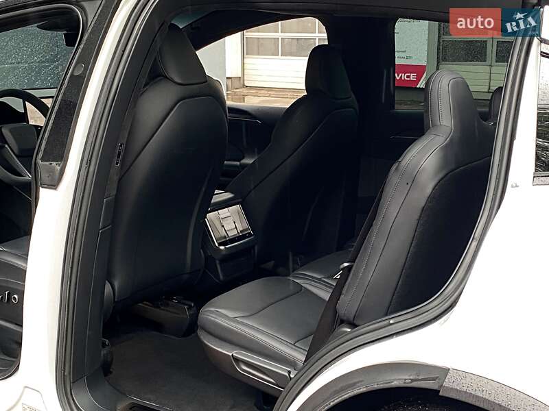 Внедорожник / Кроссовер Tesla Model X 2023 в Киеве