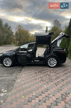 Внедорожник / Кроссовер Tesla Model X 2020 в 