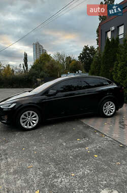 Внедорожник / Кроссовер Tesla Model X 2020 в 