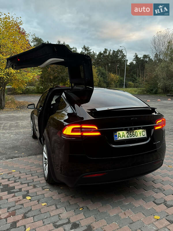 Позашляховик / Кросовер Tesla Model X 2020 в Києві фото 26 Позашляховик / Кросовер Tesla Model X 2020 в Києві