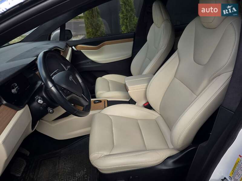 Внедорожник / Кроссовер Tesla Model X 2020 в Тернополе фото 16 Внедорожник / Кроссовер Tesla Model X 2020 в Тернополе