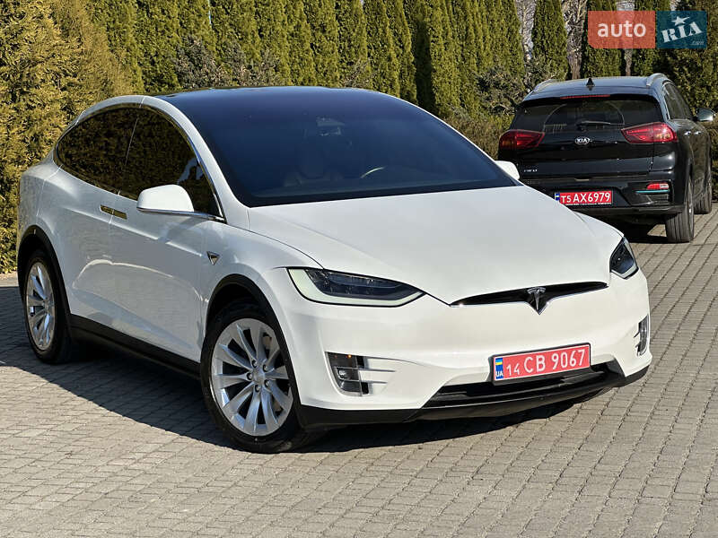 Внедорожник / Кроссовер Tesla Model X 2018 в Львове