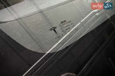 Внедорожник / Кроссовер Tesla Model X 2019 в 