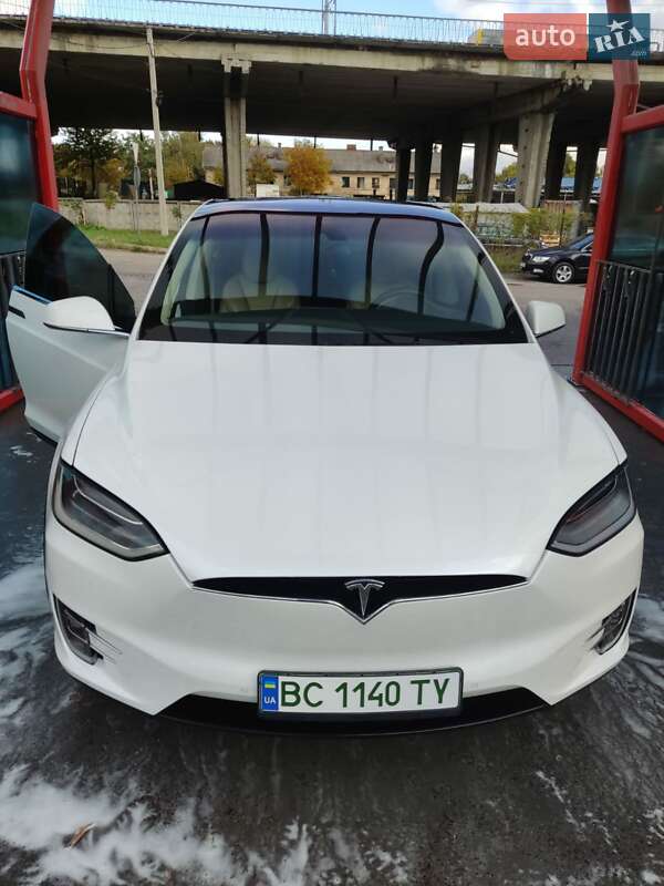 Внедорожник / Кроссовер Tesla Model X 2015 в Львове фото 12 Внедорожник / Кроссовер Tesla Model X 2015 в Львове