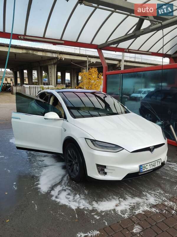 Внедорожник / Кроссовер Tesla Model X 2015 в Львове фото 2 Внедорожник / Кроссовер Tesla Model X 2015 в Львове