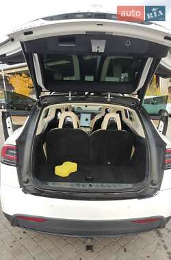Внедорожник / Кроссовер Tesla Model X 2015 в Львове фото 16 Внедорожник / Кроссовер Tesla Model X 2015 в Львове