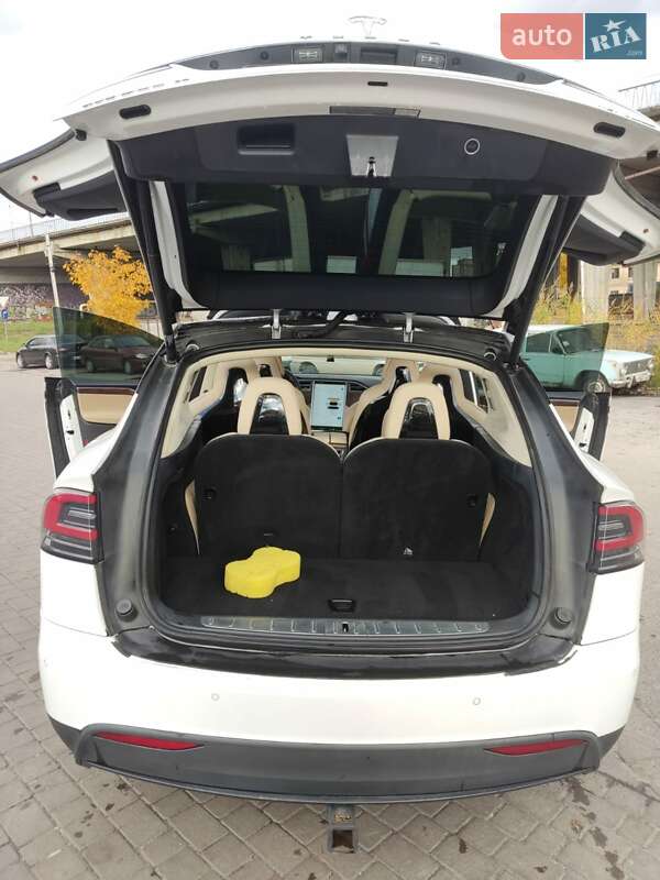 Внедорожник / Кроссовер Tesla Model X 2015 в Львове фото 16 Внедорожник / Кроссовер Tesla Model X 2015 в Львове