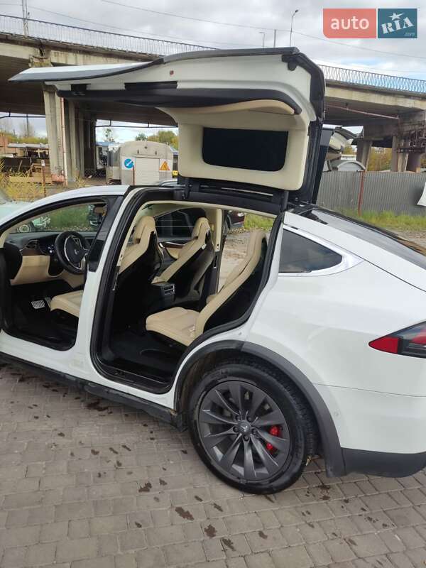 Внедорожник / Кроссовер Tesla Model X 2015 в Львове фото 5 Внедорожник / Кроссовер Tesla Model X 2015 в Львове
