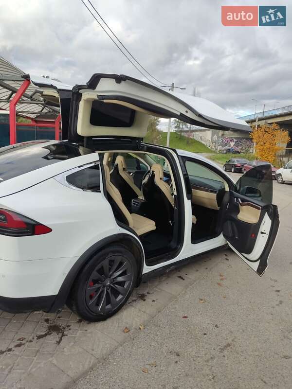 Внедорожник / Кроссовер Tesla Model X 2015 в Львове фото 14 Внедорожник / Кроссовер Tesla Model X 2015 в Львове