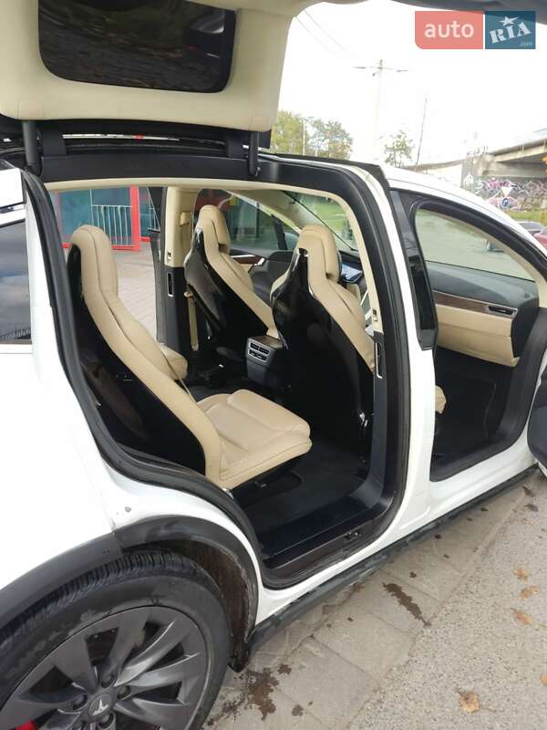 Внедорожник / Кроссовер Tesla Model X 2015 в Львове фото 18 Внедорожник / Кроссовер Tesla Model X 2015 в Львове
