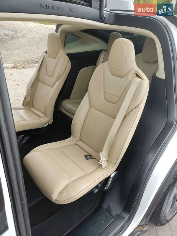 Внедорожник / Кроссовер Tesla Model X 2015 в Львове фото 23 Внедорожник / Кроссовер Tesla Model X 2015 в Львове