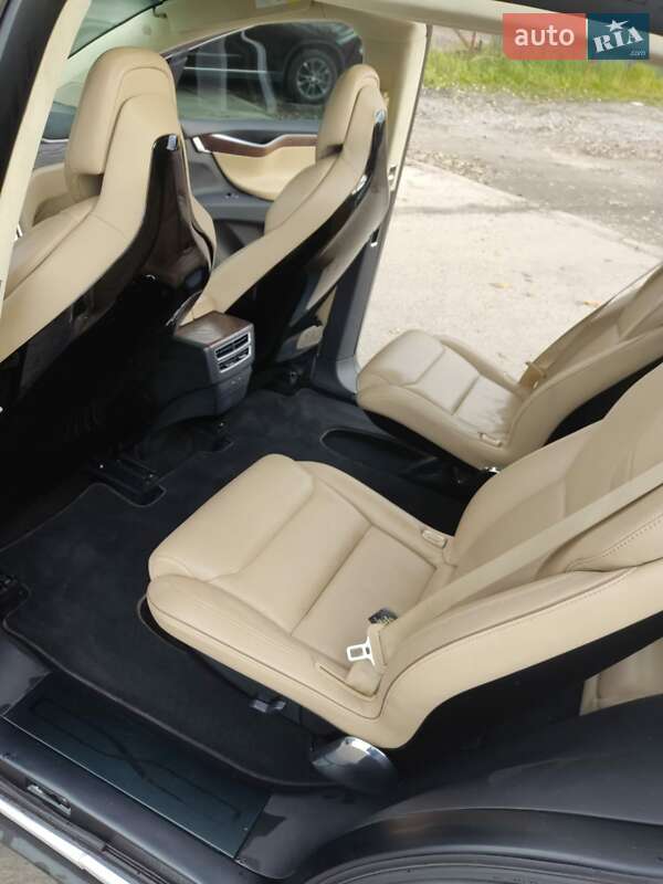 Внедорожник / Кроссовер Tesla Model X 2015 в Львове фото 25 Внедорожник / Кроссовер Tesla Model X 2015 в Львове