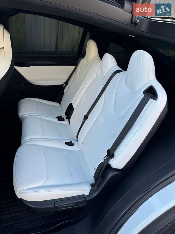 Внедорожник / Кроссовер Tesla Model X 2019 в Черновцах