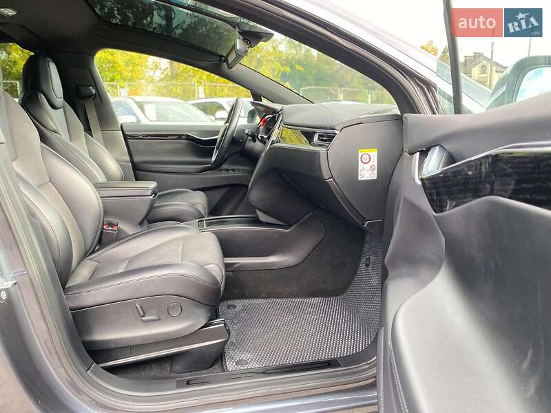 Внедорожник / Кроссовер Tesla Model X 2018 в Виннице