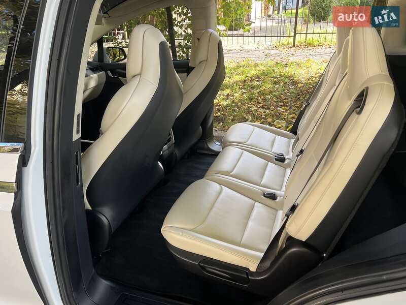 Внедорожник / Кроссовер Tesla Model X 2018 в Львове фото 4 Внедорожник / Кроссовер Tesla Model X 2018 в Львове