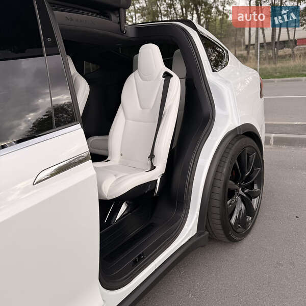 Внедорожник / Кроссовер Tesla Model X 2017 в Днепре