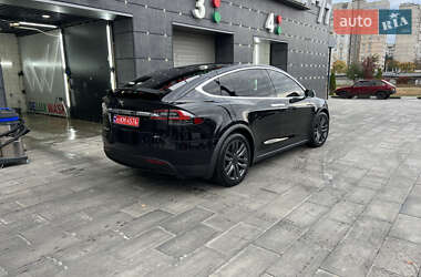 Внедорожник / Кроссовер Tesla Model X 2016 в 