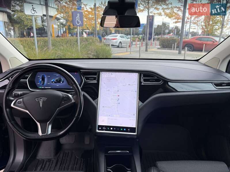 Внедорожник / Кроссовер Tesla Model X 2017 в Киеве