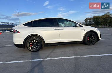 Внедорожник / Кроссовер Tesla Model X 2018 в 