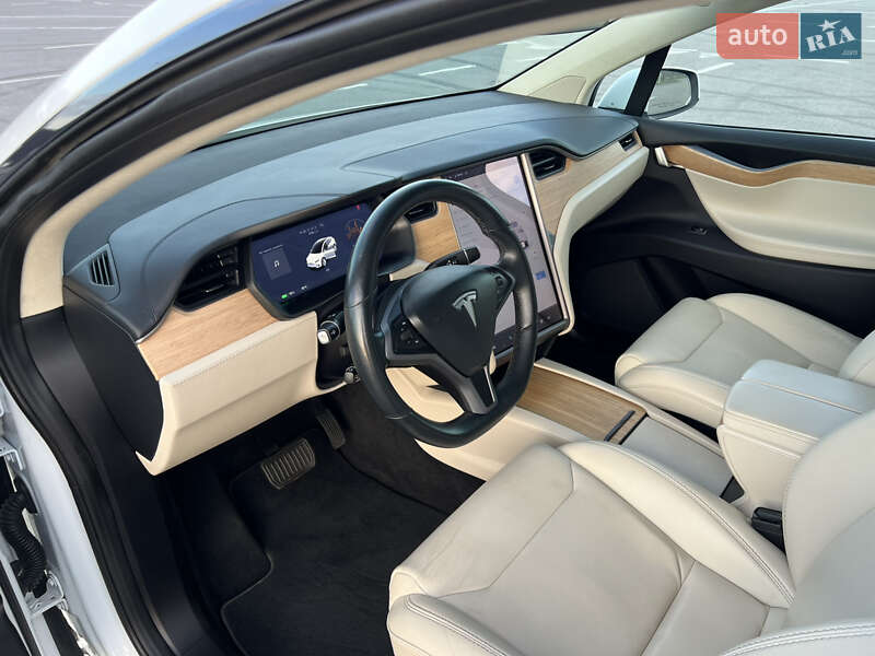 Позашляховик / Кросовер Tesla Model X 2018 в Дніпрі