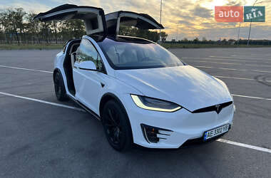 Внедорожник / Кроссовер Tesla Model X 2018 в 
