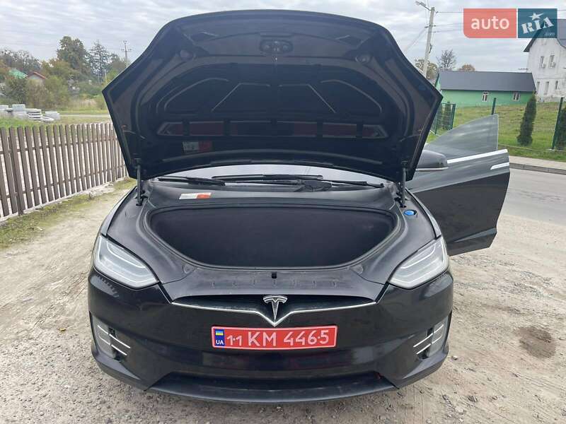 Внедорожник / Кроссовер Tesla Model X 2016 в Львове