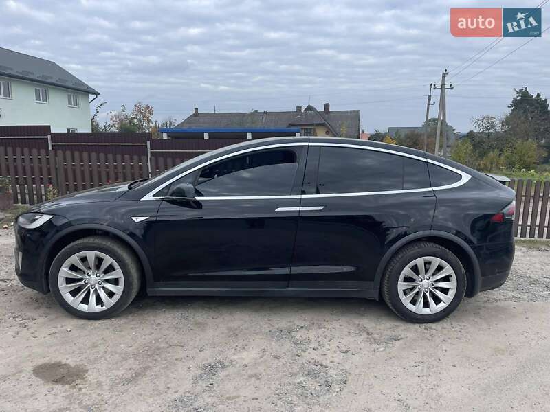 Внедорожник / Кроссовер Tesla Model X 2016 в Львове