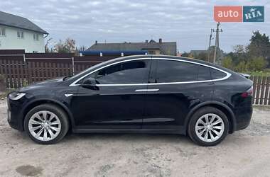 Внедорожник / Кроссовер Tesla Model X 2016 в 