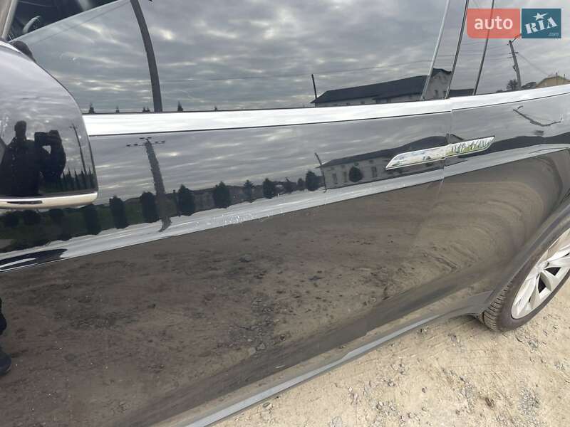 Внедорожник / Кроссовер Tesla Model X 2016 в Львове