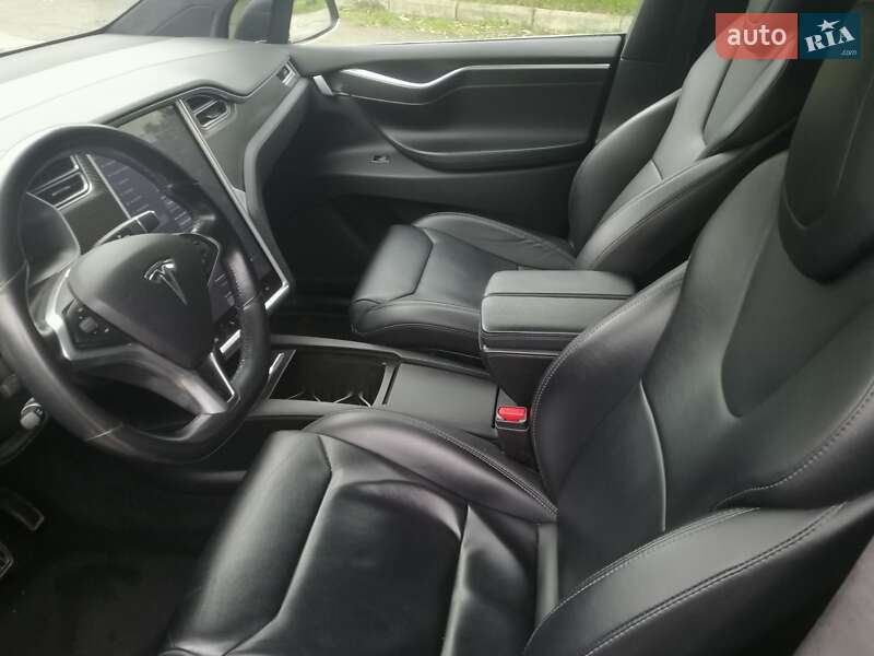Внедорожник / Кроссовер Tesla Model X 2017 в Ивано-Франковске