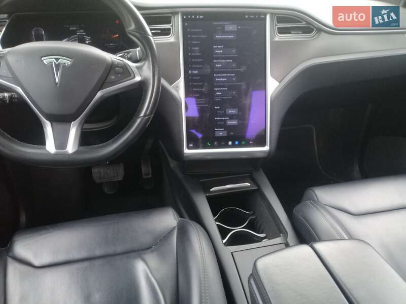 Внедорожник / Кроссовер Tesla Model X 2017 в Ивано-Франковске