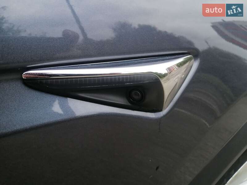 Внедорожник / Кроссовер Tesla Model X 2017 в Ивано-Франковске