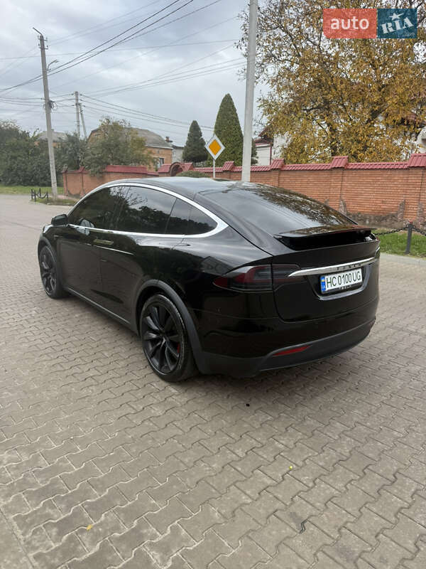 Позашляховик / Кросовер Tesla Model X 2019 в Львові