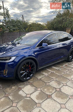 Внедорожник / Кроссовер Tesla Model X 2017 в 
