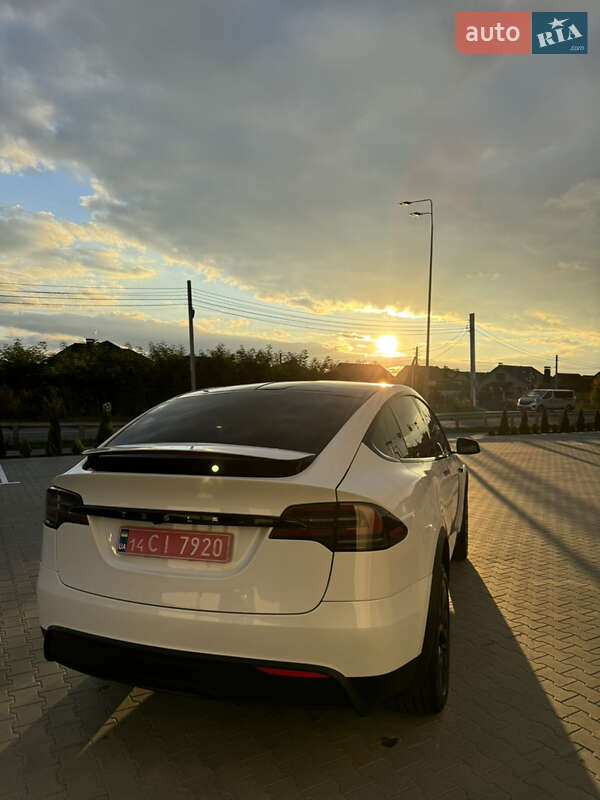 Позашляховик / Кросовер Tesla Model X 2023 в Вінниці