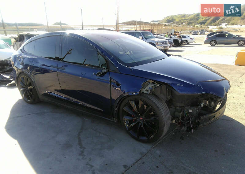 Внедорожник / Кроссовер Tesla Model X 2017 в Одессе