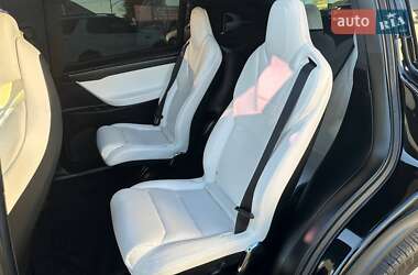 Позашляховик / Кросовер Tesla Model X 2017 в Львові