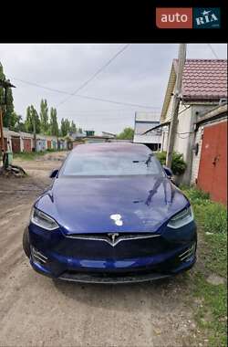 Внедорожник / Кроссовер Tesla Model X 2018 в 